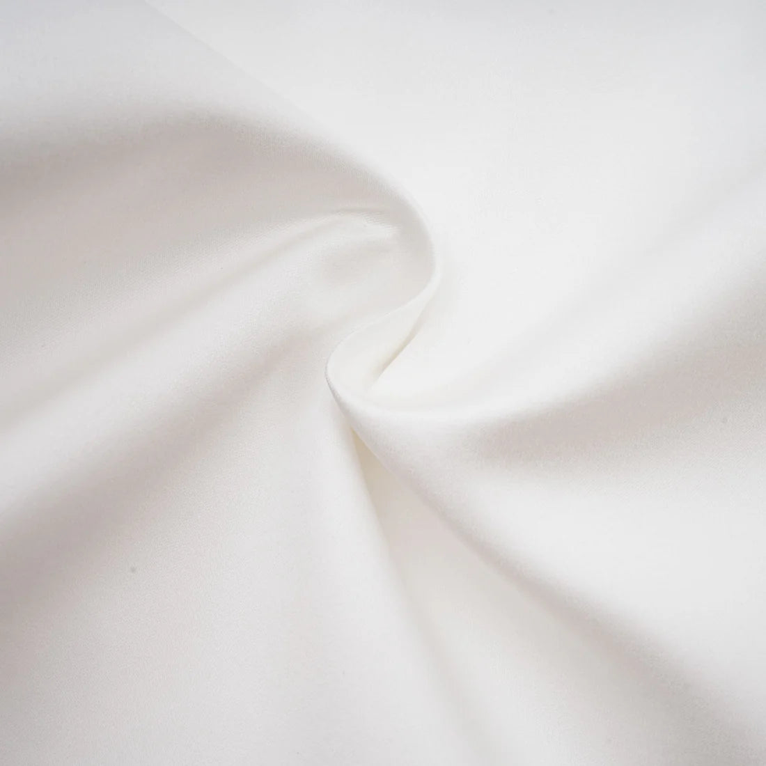 Sculptural strapless mini white dress with Roses